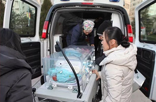 大箐山县妇婴监护型护送